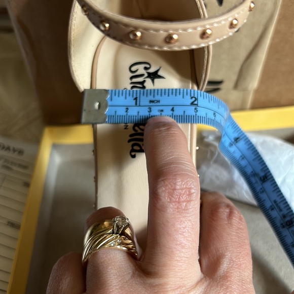 Upton Natural platform heels for petite woman size 2.5 or can fit a girl 1 - Picture 13 of 14